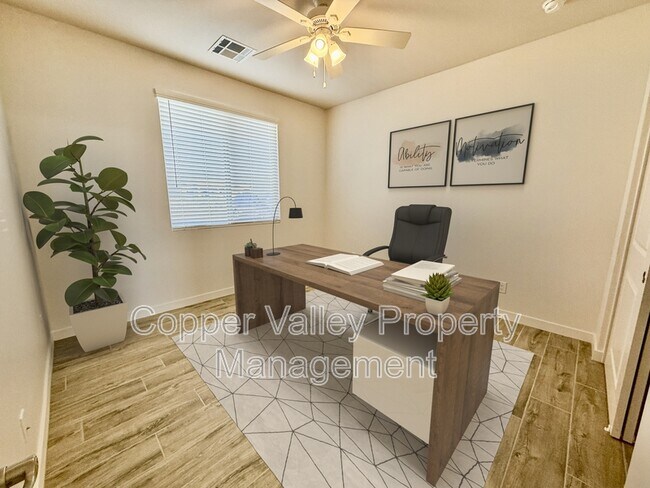 Building Photo - 812 E Irvine Rd