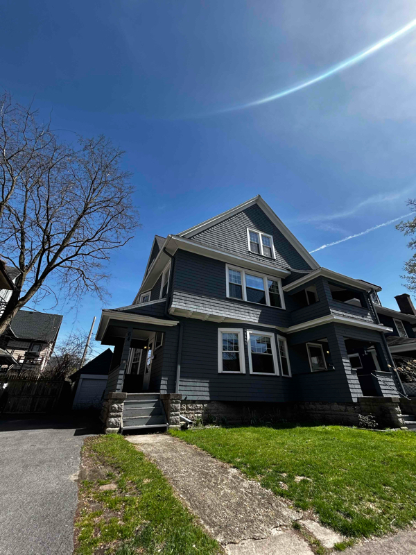 Primary Photo - 64 Cornell St