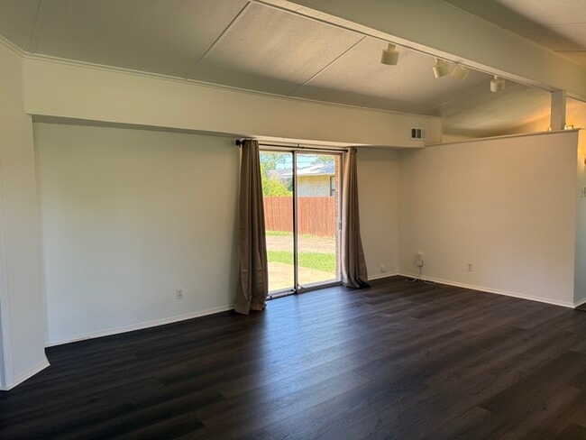 Building Photo - Nice property in Richardson....
