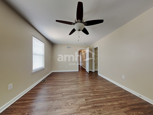 Building Photo - 1081 Riverwalk Ct