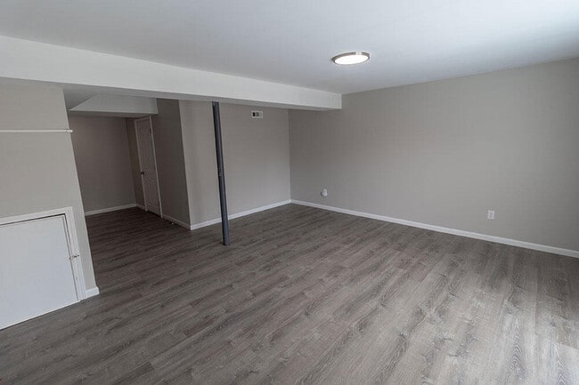 Building Photo - 6108 E St Charles Rd