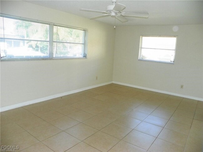 Building Photo - 5638 Riverside Dr