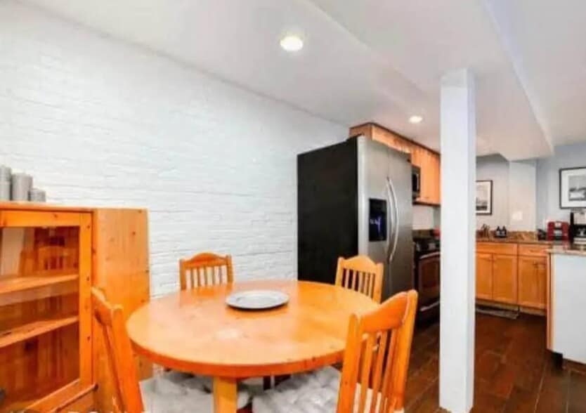 Building Photo - 49 Quincy Pl NE