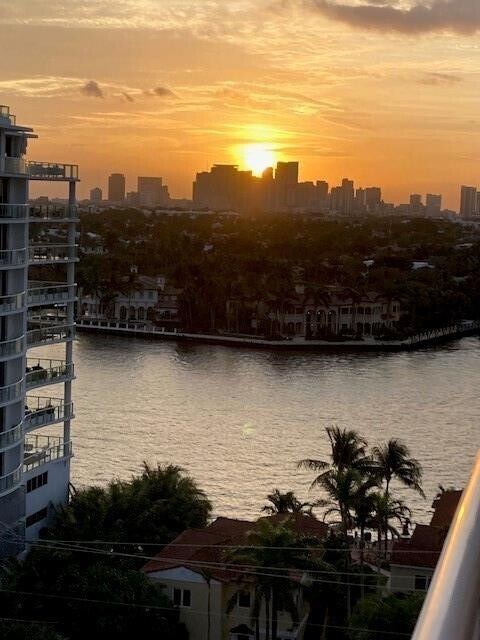 Building Photo - 336 N Birch Rd