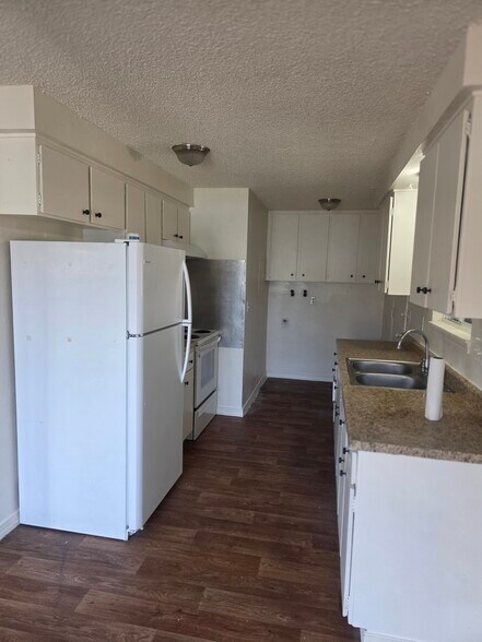 Building Photo - 534 Hamilton St