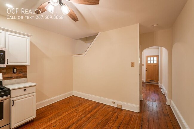 Building Photo - 4562 Silverwood St