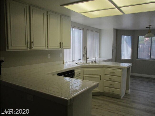 Building Photo - 4601 Savin Cir