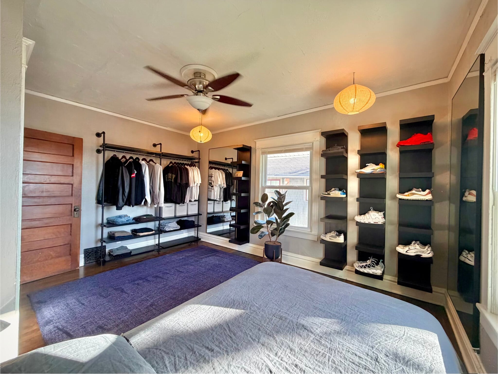 Building Photo - 3836 Wyandotte St