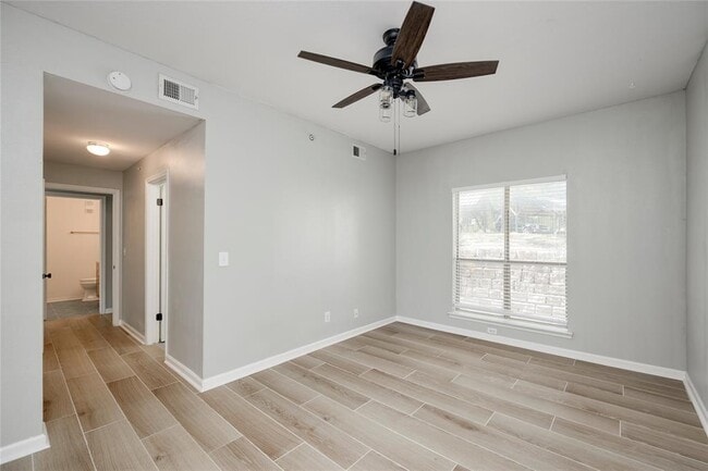 Building Photo - 6000 Shepherd Mountain Cove