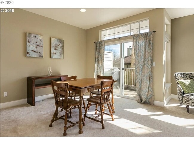 Building Photo - 12330 SW Meader Way