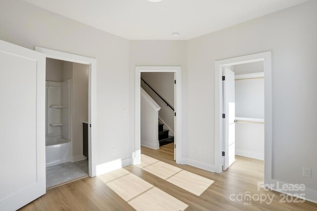 Building Photo - 1310 Carolyn Dr