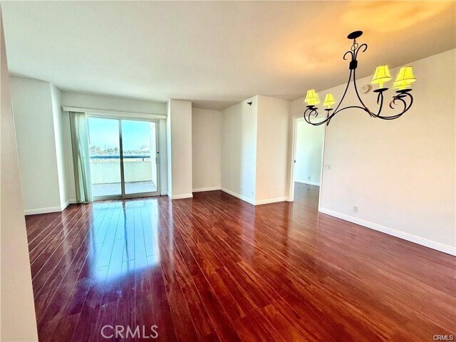 Building Photo - 525 E Seaside Way
