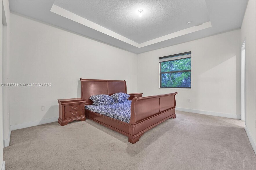 Building Photo - 15850 NW 91st Ct