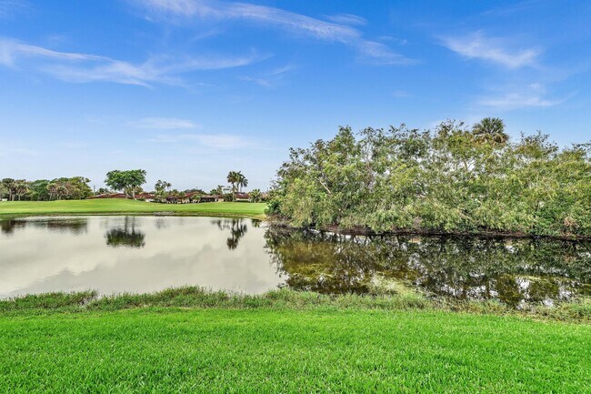 Building Photo - 7921 NW 82nd Ct