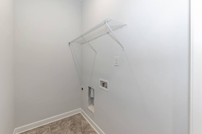 Building Photo - BEAUTIFUL Two Bedroom Home!