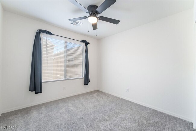 Building Photo - 6213 Clackamas Ct
