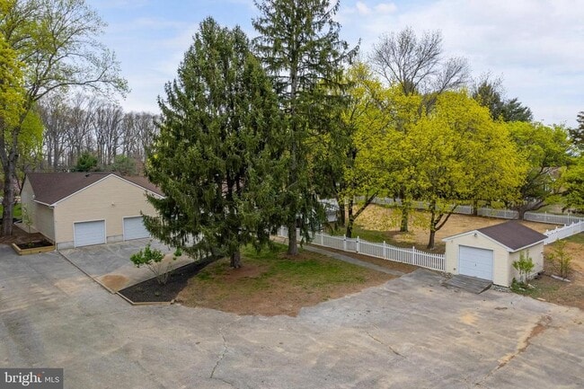 Building Photo - 370 Ganttown Rd