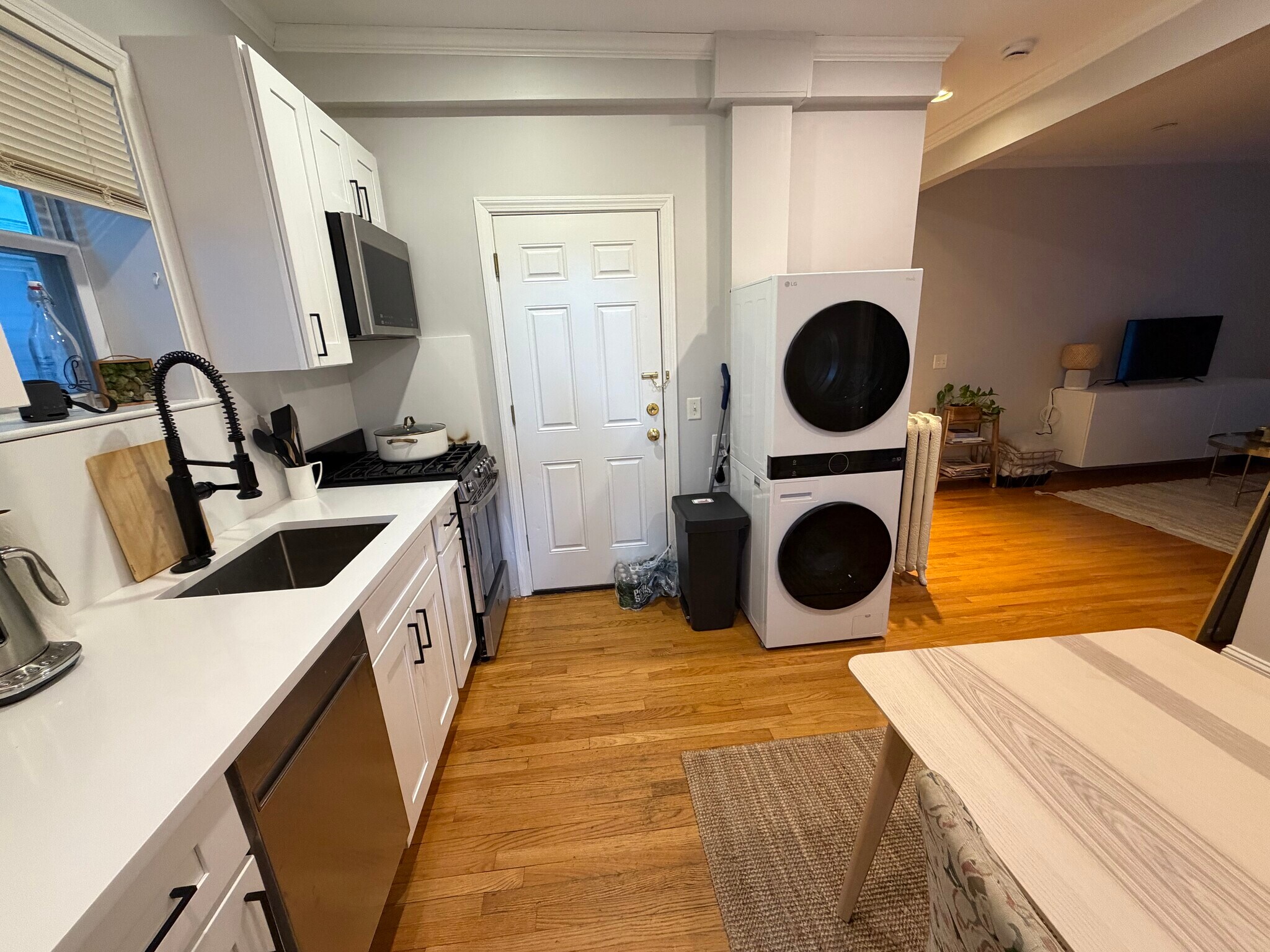 Building Photo - 1578 Cambridge St