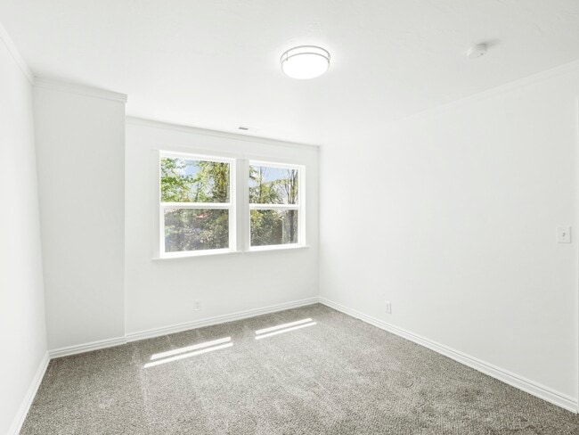 Building Photo - 1630 Ridgemark Dr