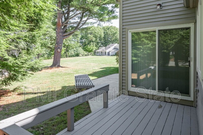 Building Photo - 44 Walden Pond Dr