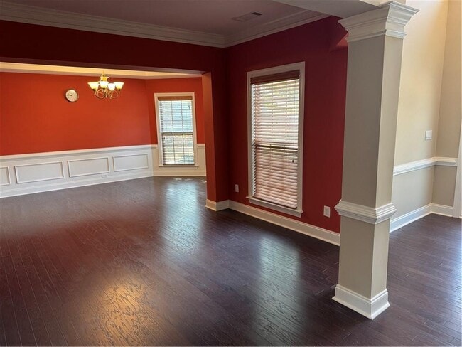 Building Photo - 7411 Redbud Loop