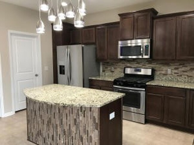 Building Photo - Two story traditional home in Sophia Landing.