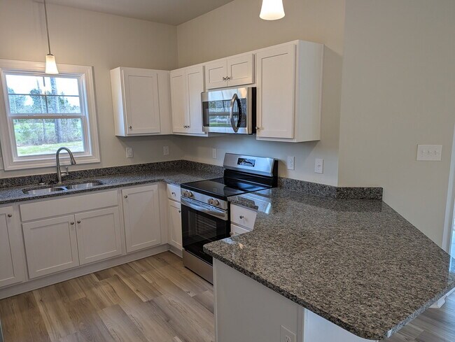 Building Photo - 116 Crab Claw Spit Ln