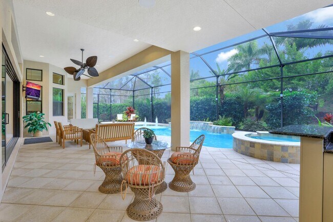 Building Photo - LUXURY POOL HOME***BONITA LAKES***AVAILABL...