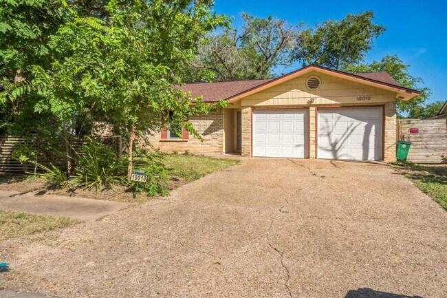 Building Photo - 10010 Quail Hutch Dr