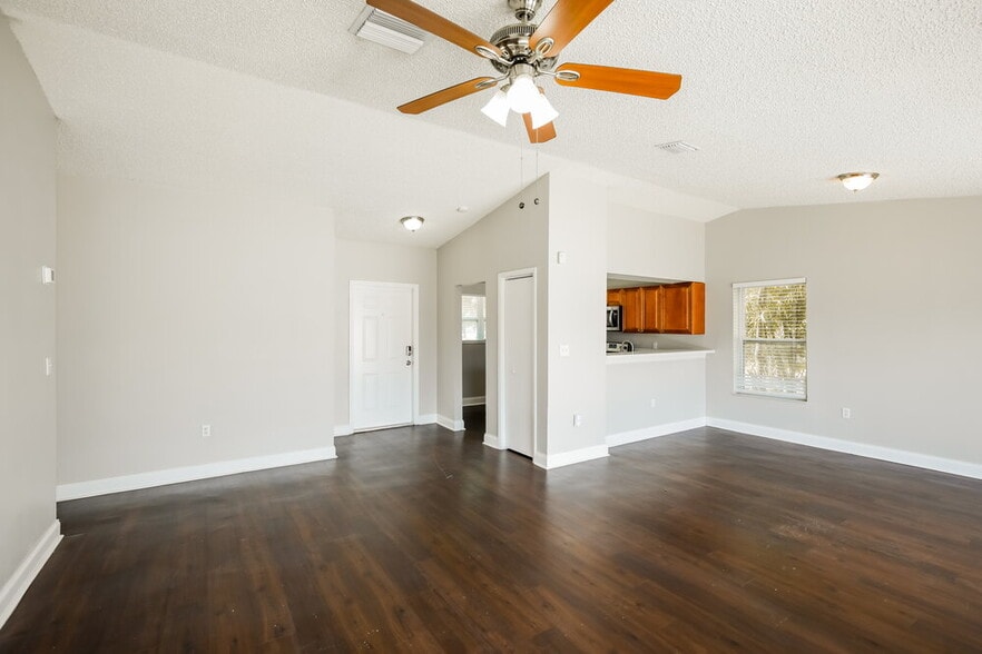 Building Photo - 13203 SW 276th Terrace