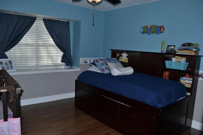 Building Photo - 43 Hickory Oak Dr