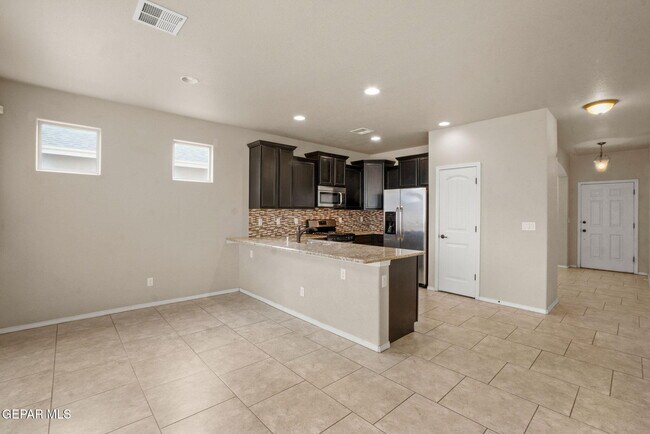 Building Photo - 3836 Loma Cristobal