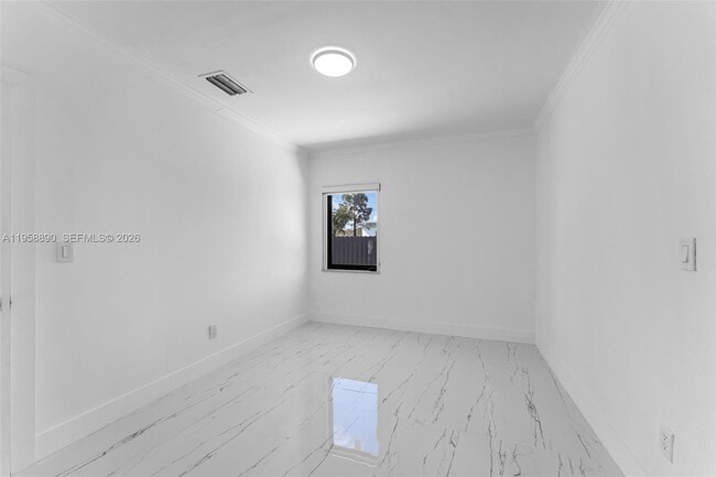 Building Photo - 20000 Eagle Nest Rd