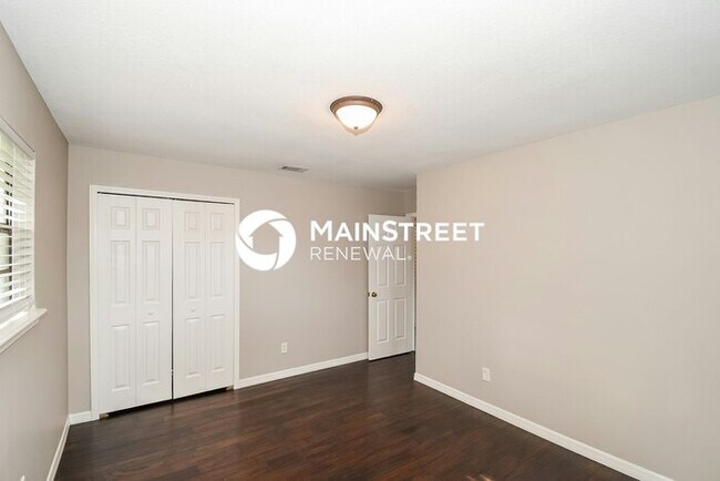 Building Photo - 3 Bedroom Pet-Friendly Home in Jacksonvill...
