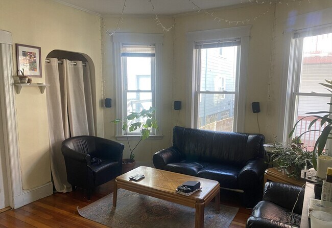 Building Photo - 2 Imrie Rd