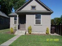 Building Photo - 316 Adams Ln