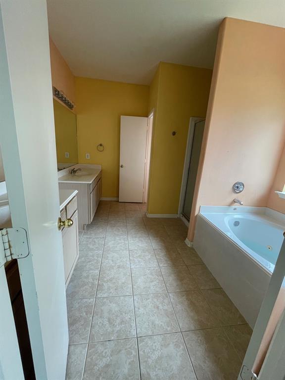 Building Photo - 4002 Timber Falls Ct