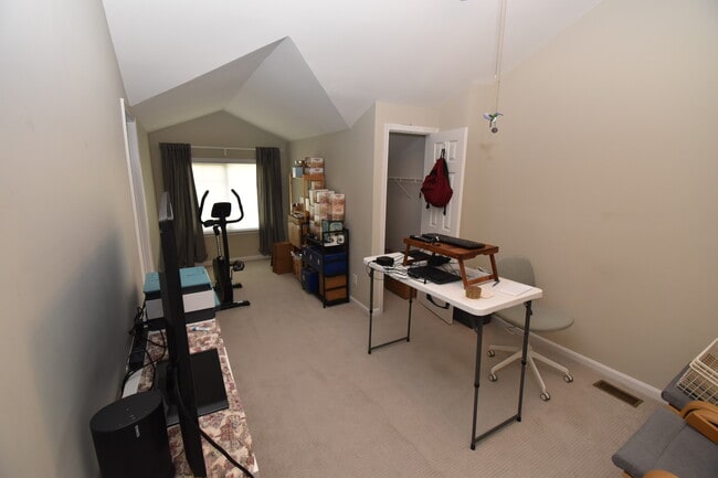 Building Photo - Quantrell Mews