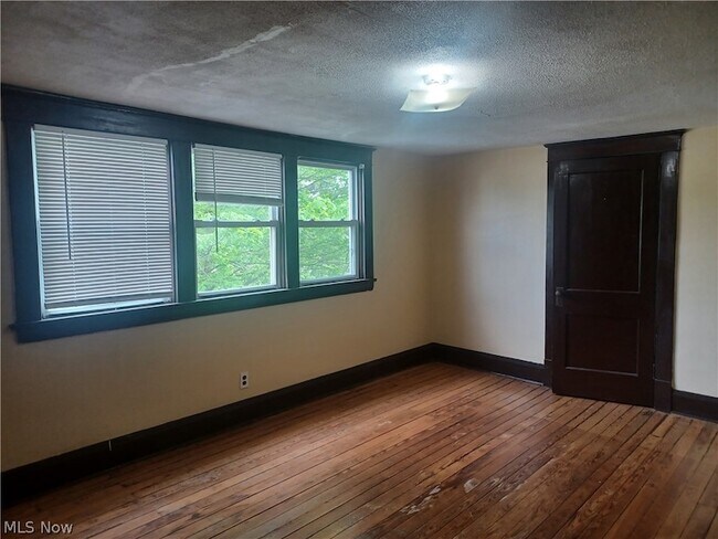Building Photo - 50 N Hazelwood Ave