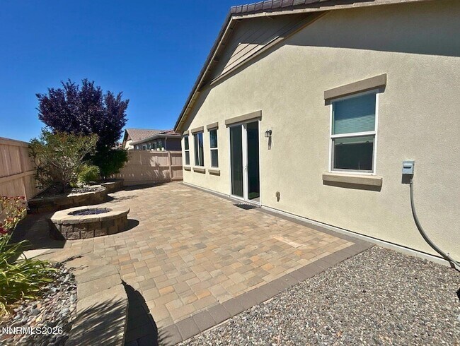 Building Photo - 10131 Mesa Cortona Dr