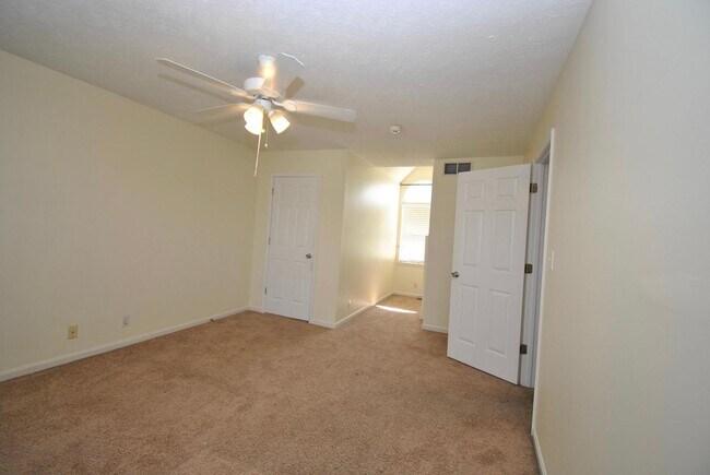 Building Photo - 5307 Silver Wing Blvd