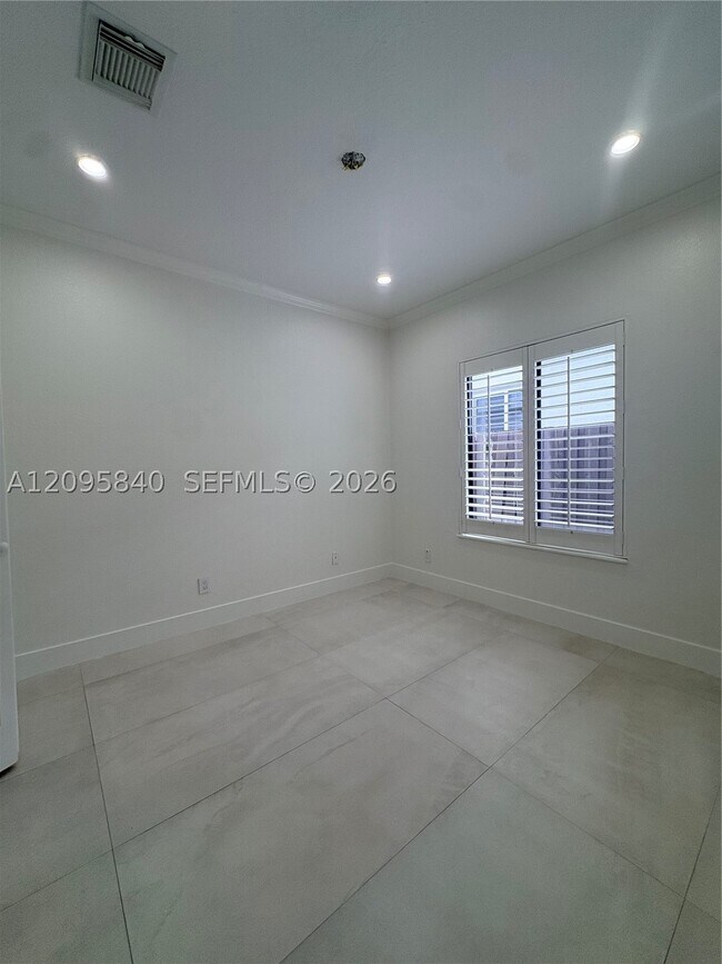 Building Photo - 8932 NW 149th Terrace