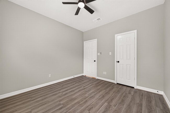 Building Photo - 14303 Reissen Ln