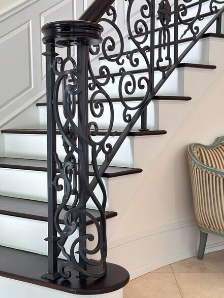 Building Photo - 247 Roxbury Rd