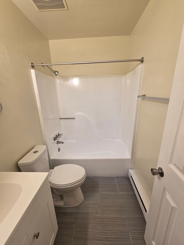 Building Photo - 3614 Lawson St