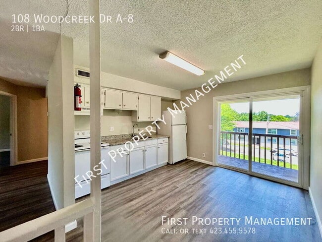 Building Photo - 108 Woodcreek Dr
