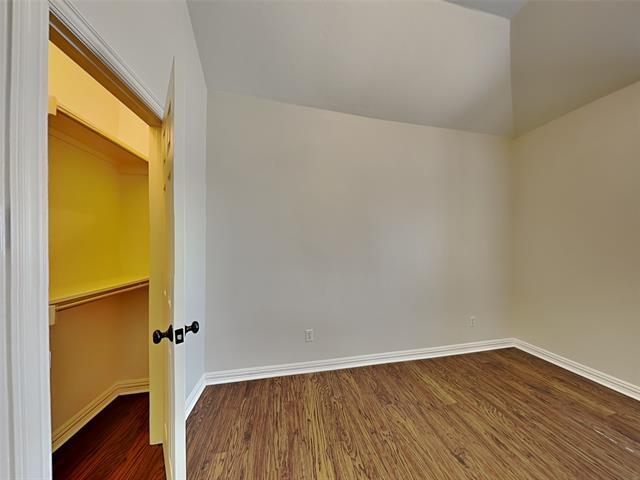 Building Photo - 2 Stonebriar Ct