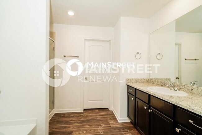 Building Photo - 4 Bedroom Pet-Friendly Home in New Braunfels, TX with Main Street Renewal