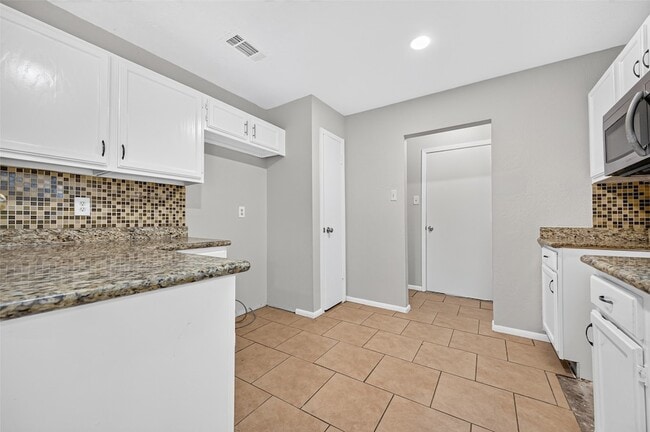 Building Photo - 10419 Appleridge Dr