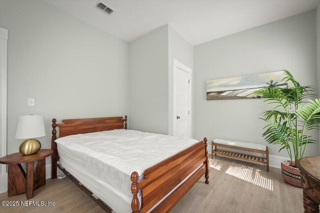 Building Photo - 1913 Redell St